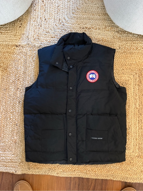 Canada Goose Jackets & Blazers - Canada Goose Black Down Fill Vest